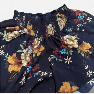 Floral blue swing shorts